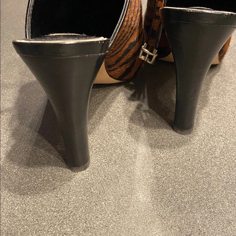Leather Sling backs, ‘Dana’, White House Black Market animal print 9M - Picture 4 of 9